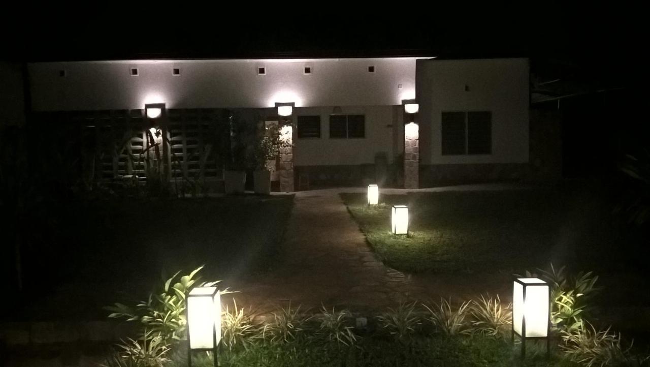 Urban Lodge Бужумбура Екстер'єр фото